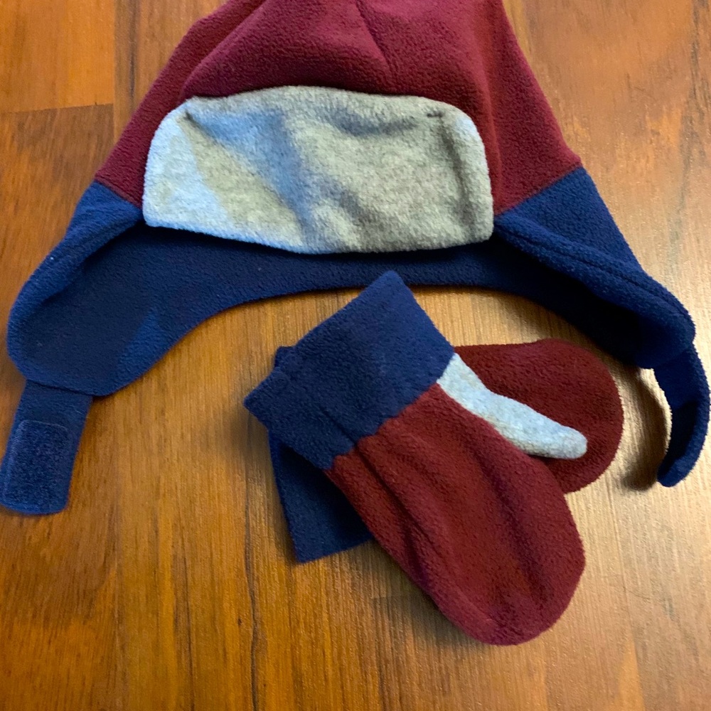 Baby/toddler hat and mittens ❄️